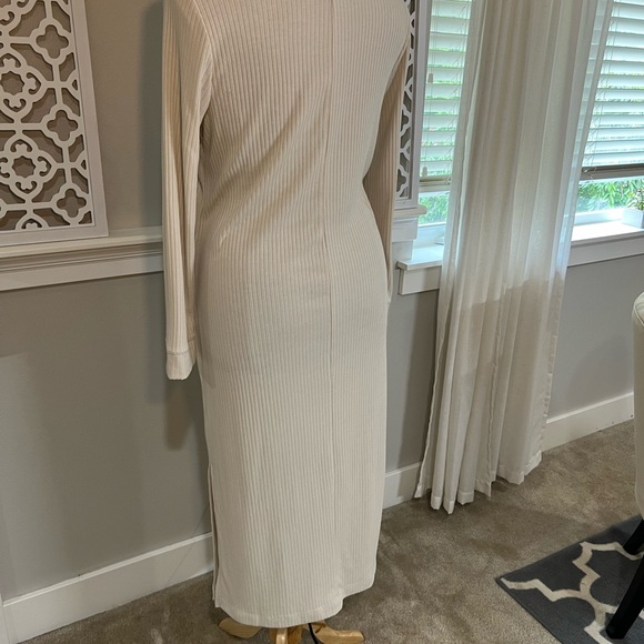 Cream Long Sleeve Dress - Picture 5 of 7